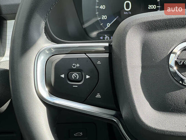 Вольво XC40 2022 в Львове на Automoto.ua Белый Вольво XC40, объемом двигателя 1.97 л и пробегом 126 тыс. км за 20900 $, фото 11 на Automoto.ua