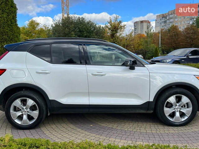 Вольво XC40 2022 в Львове на Automoto.ua Белый Вольво XC40, объемом двигателя 1.97 л и пробегом 126 тыс. км за 20900 $, фото 7 на Automoto.ua