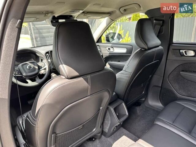 Білий Вольво XC40, об'ємом двигуна 1.97 л та пробігом 124 тис. км за 24700 $, фото 17 на Automoto.ua