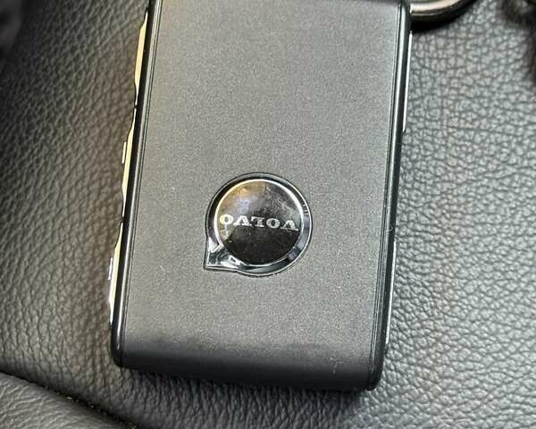 Білий Вольво XC40, об'ємом двигуна 1.97 л та пробігом 52 тис. км за 40000 $, фото 9 на Automoto.ua