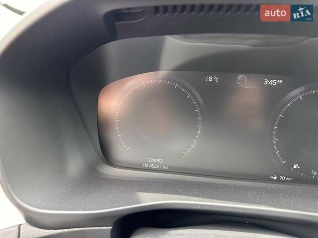 Белый Вольво XC40, объемом двигателя 1.97 л и пробегом 124 тыс. км за 22900 $, фото 25 на Automoto.ua