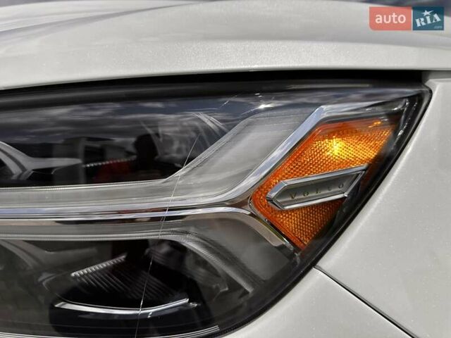 Белый Вольво XC40, объемом двигателя 1.97 л и пробегом 124 тыс. км за 22900 $, фото 31 на Automoto.ua