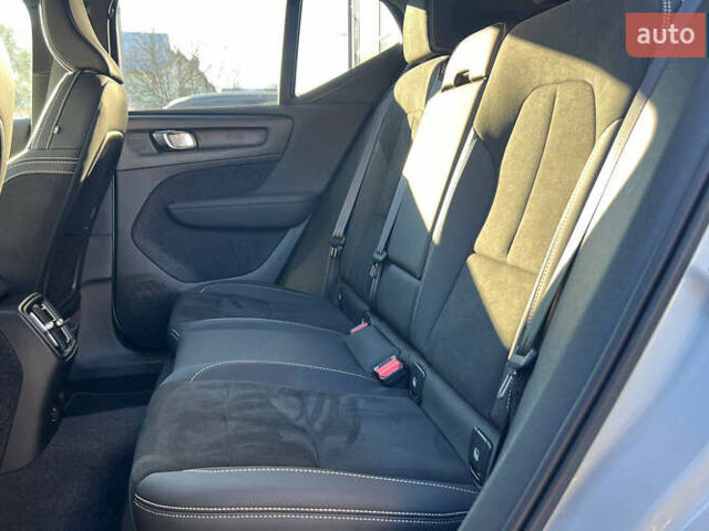 Белый Вольво XC40, объемом двигателя 0 л и пробегом 48 тыс. км за 30500 $, фото 20 на Automoto.ua