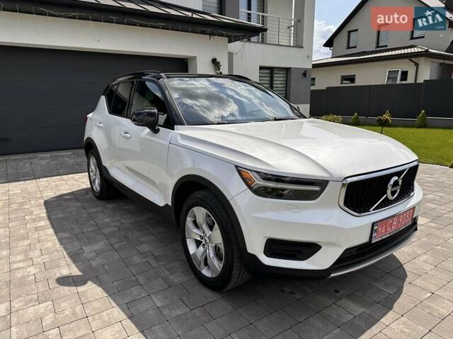 Белый Вольво XC40, объемом двигателя 1.97 л и пробегом 124 тыс. км за 22900 $, фото 28 на Automoto.ua