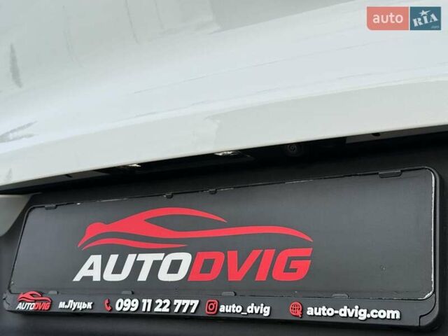 Белый Вольво XC40, объемом двигателя 2 л и пробегом 3 тыс. км за 38799 $, фото 27 на Automoto.ua