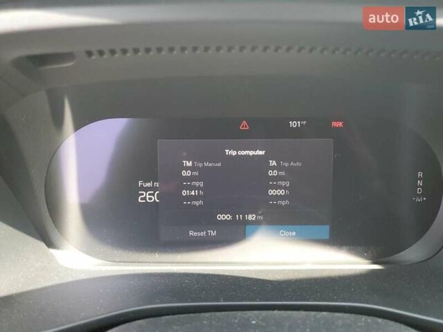 Белый Вольво XC40, объемом двигателя 1.97 л и пробегом 17 тыс. км за 12000 $, фото 8 на Automoto.ua