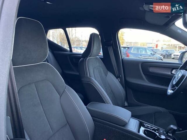Білий Вольво XC40, об'ємом двигуна 1.97 л та пробігом 1 тис. км за 45788 $, фото 19 на Automoto.ua