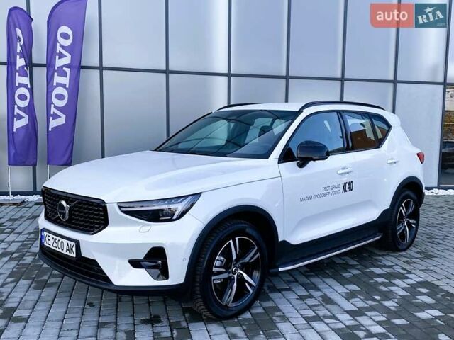 Білий Вольво XC40, об'ємом двигуна 1.97 л та пробігом 1 тис. км за 45788 $, фото 1 на Automoto.ua