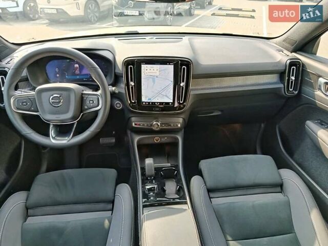 Бежевый Вольво XC40, объемом двигателя 1.97 л и пробегом 4 тыс. км за 45800 $, фото 12 на Automoto.ua