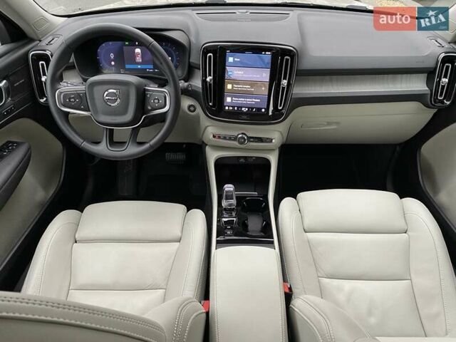 Бежевый Вольво XC40, объемом двигателя 1.97 л и пробегом 7 тыс. км за 46950 $, фото 19 на Automoto.ua