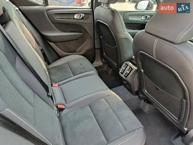Бежевый Вольво XC40, объемом двигателя 1.97 л и пробегом 4 тыс. км за 45800 $, фото 18 на Automoto.ua