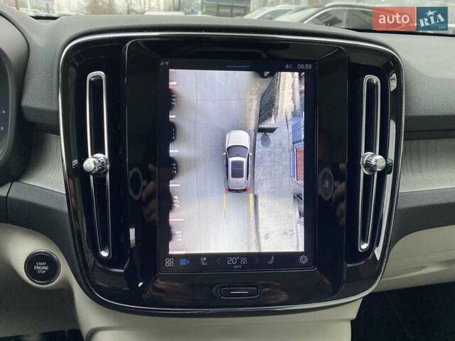 Бежевый Вольво XC40, объемом двигателя 1.97 л и пробегом 7 тыс. км за 46950 $, фото 26 на Automoto.ua