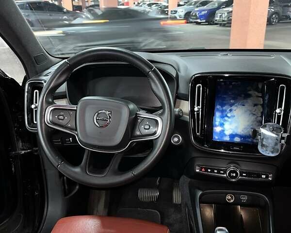 Черный Вольво XC40, объемом двигателя 1.97 л и пробегом 148 тыс. км за 23900 $, фото 53 на Automoto.ua