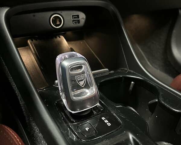 Черный Вольво XC40, объемом двигателя 1.97 л и пробегом 148 тыс. км за 23900 $, фото 72 на Automoto.ua