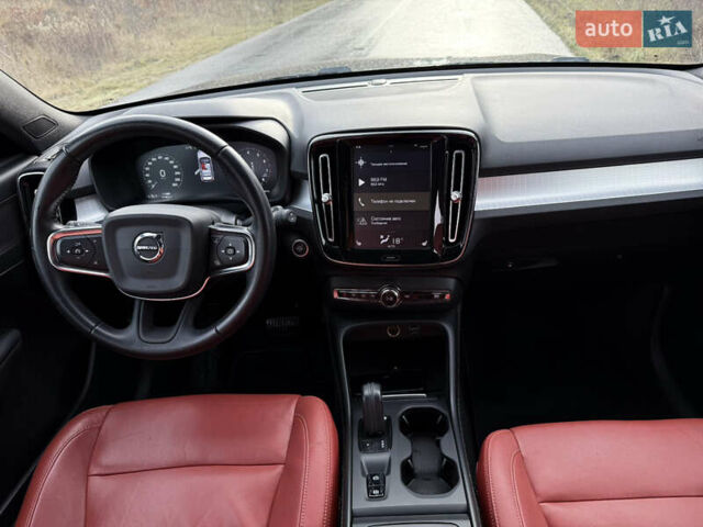 Черный Вольво XC40, объемом двигателя 2 л и пробегом 111 тыс. км за 22000 $, фото 14 на Automoto.ua