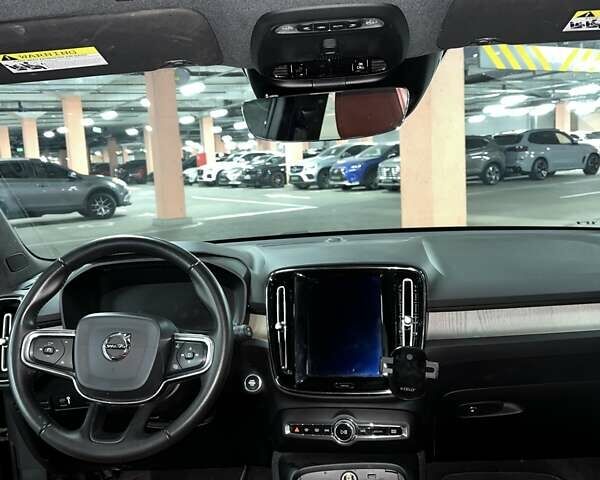Черный Вольво XC40, объемом двигателя 1.97 л и пробегом 148 тыс. км за 23900 $, фото 59 на Automoto.ua