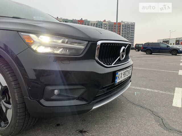 Чорний Вольво XC40, об'ємом двигуна 1.97 л та пробігом 59 тис. км за 28000 $, фото 20 на Automoto.ua