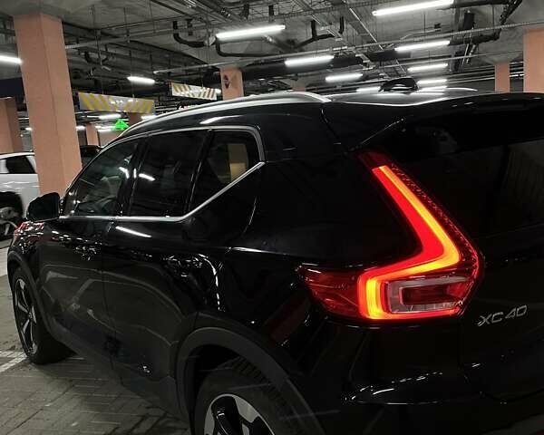 Черный Вольво XC40, объемом двигателя 1.97 л и пробегом 148 тыс. км за 23900 $, фото 11 на Automoto.ua