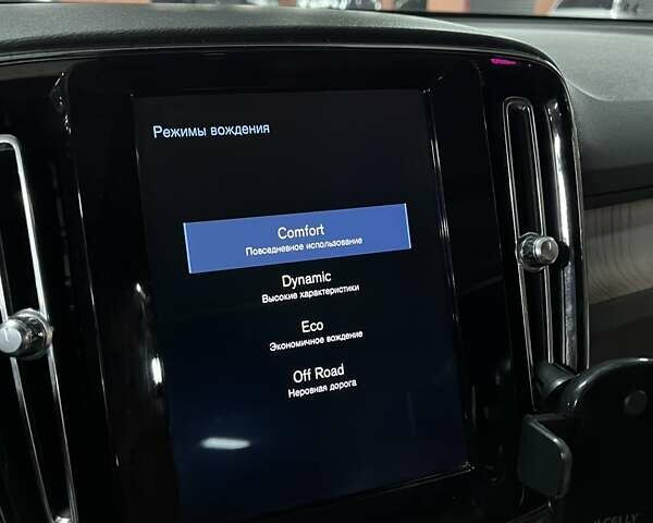 Черный Вольво XC40, объемом двигателя 1.97 л и пробегом 148 тыс. км за 23900 $, фото 64 на Automoto.ua