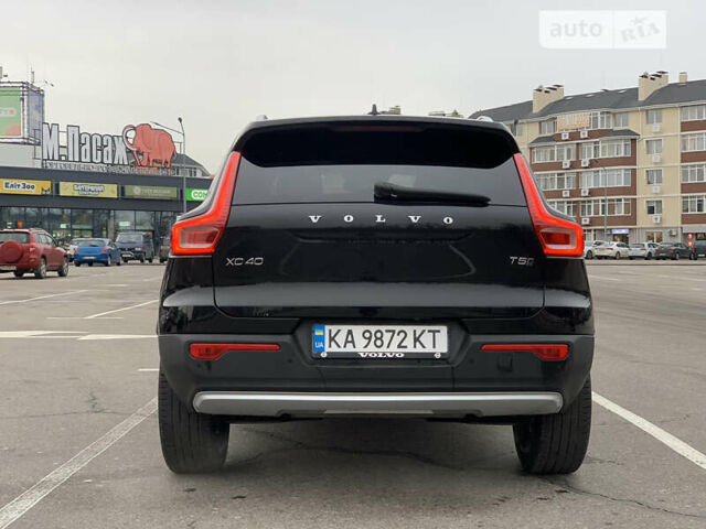 Чорний Вольво XC40, об'ємом двигуна 1.97 л та пробігом 59 тис. км за 28000 $, фото 16 на Automoto.ua