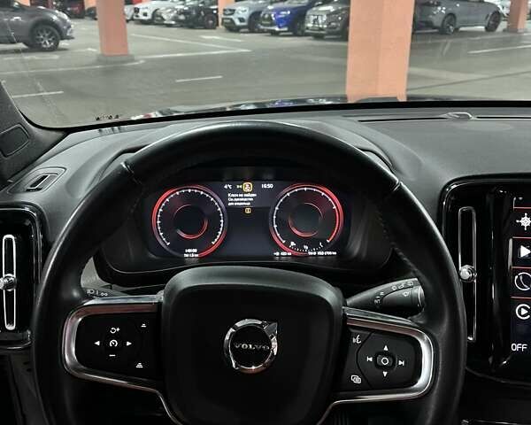 Черный Вольво XC40, объемом двигателя 1.97 л и пробегом 148 тыс. км за 23900 $, фото 32 на Automoto.ua