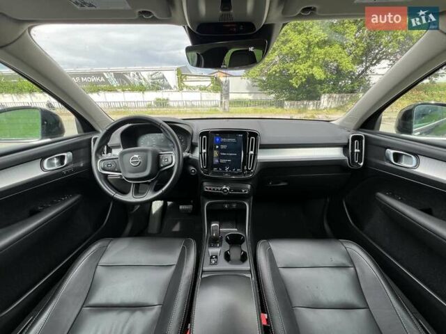 Черный Вольво XC40, объемом двигателя 1.97 л и пробегом 213 тыс. км за 21999 $, фото 21 на Automoto.ua