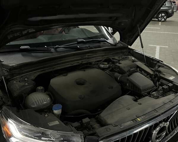 Черный Вольво XC40, объемом двигателя 1.97 л и пробегом 148 тыс. км за 23900 $, фото 86 на Automoto.ua
