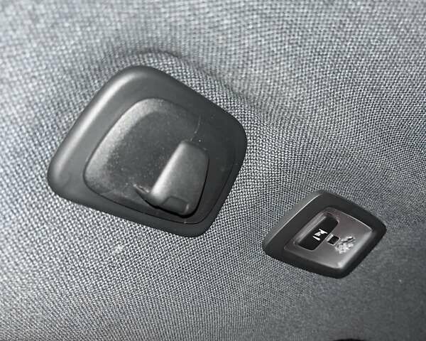 Черный Вольво XC40, объемом двигателя 1.97 л и пробегом 148 тыс. км за 23900 $, фото 56 на Automoto.ua