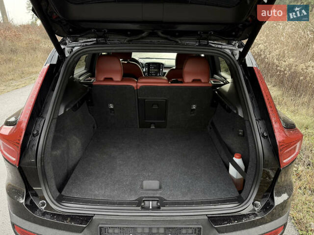 Черный Вольво XC40, объемом двигателя 2 л и пробегом 111 тыс. км за 22000 $, фото 22 на Automoto.ua