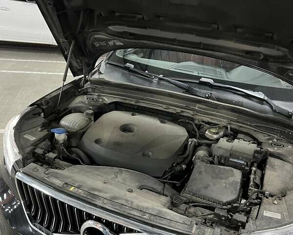 Черный Вольво XC40, объемом двигателя 1.97 л и пробегом 148 тыс. км за 23900 $, фото 84 на Automoto.ua
