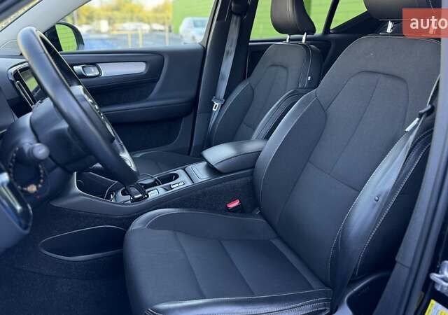 Черный Вольво XC40, объемом двигателя 1.97 л и пробегом 91 тыс. км за 23500 $, фото 13 на Automoto.ua