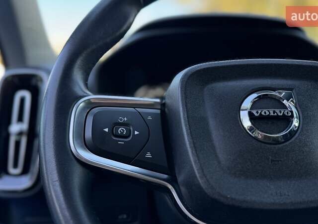 Черный Вольво XC40, объемом двигателя 1.97 л и пробегом 91 тыс. км за 23500 $, фото 28 на Automoto.ua
