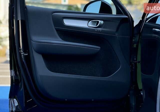 Вольво XC40 2019 в Киеве на Automoto.ua Черный Вольво XC40, объемом двигателя 1.97 л и пробегом 91 тыс. км за 22999 $, фото 9 на Automoto.ua