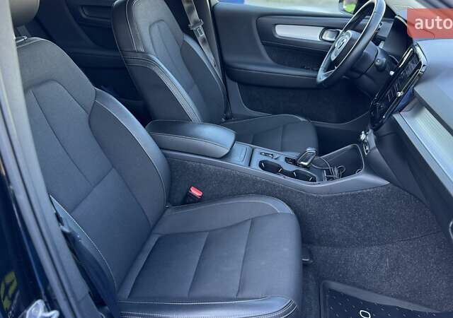 Черный Вольво XC40, объемом двигателя 1.97 л и пробегом 91 тыс. км за 23500 $, фото 17 на Automoto.ua