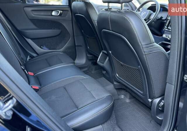 Вольво XC40 2019 в Киеве на Automoto.ua Черный Вольво XC40, объемом двигателя 1.97 л и пробегом 91 тыс. км за 22999 $, фото 15 на Automoto.ua