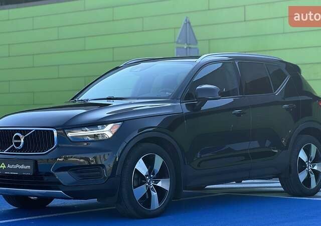 Черный Вольво XC40, объемом двигателя 1.97 л и пробегом 91 тыс. км за 23500 $, фото 3 на Automoto.ua