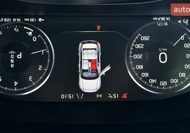 Вольво XC40 2019 в Киеве на Automoto.ua Черный Вольво XC40, объемом двигателя 1.97 л и пробегом 91 тыс. км за 22999 $, фото 25 на Automoto.ua