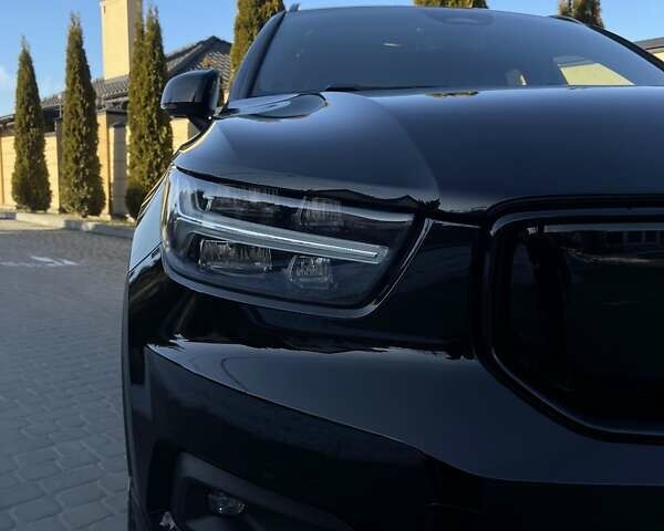 Черный Вольво XC40, объемом двигателя 0 л и пробегом 77 тыс. км за 28800 $, фото 4 на Automoto.ua