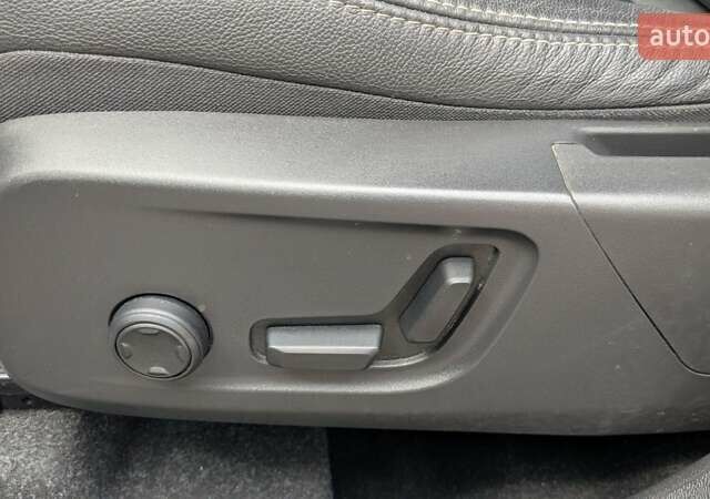 Черный Вольво XC40, объемом двигателя 1.97 л и пробегом 233 тыс. км за 26100 $, фото 26 на Automoto.ua