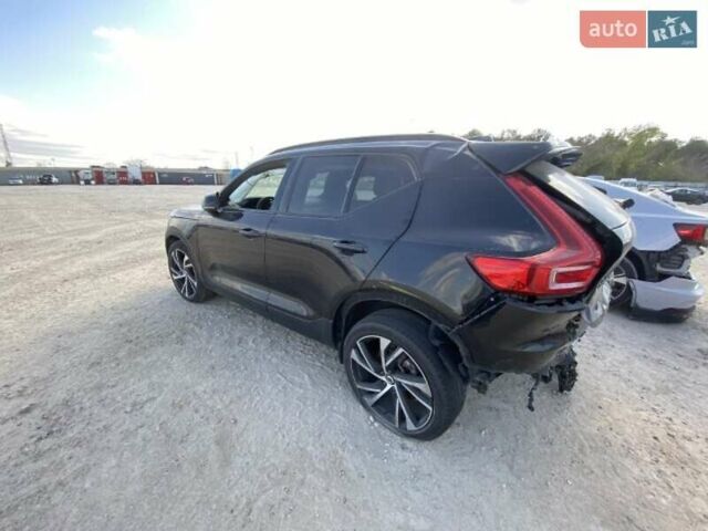Черный Вольво XC40, объемом двигателя 2 л и пробегом 74 тыс. км за 18800 $, фото 1 на Automoto.ua