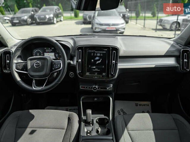 Черный Вольво XC40, объемом двигателя 1.97 л и пробегом 235 тыс. км за 24390 $, фото 15 на Automoto.ua