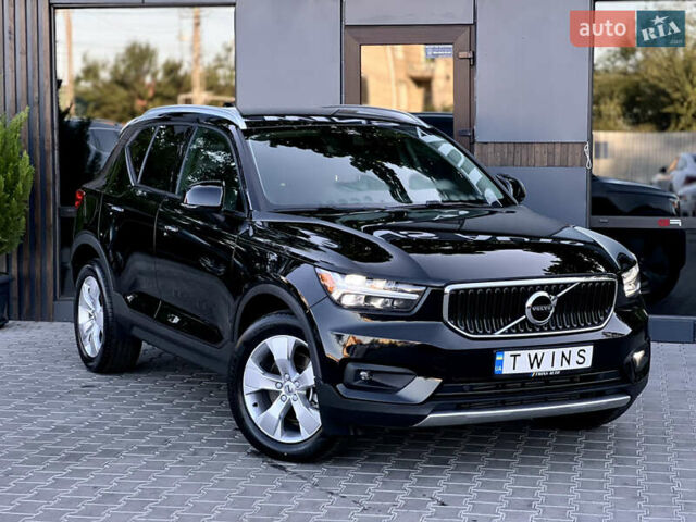 Черный Вольво XC40, объемом двигателя 2 л и пробегом 17 тыс. км за 21900 $, фото 2 на Automoto.ua
