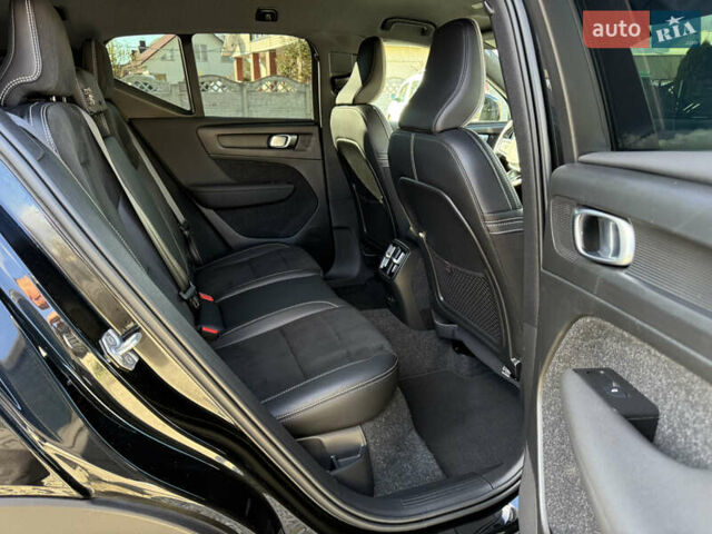 Черный Вольво XC40, объемом двигателя 0 л и пробегом 140 тыс. км за 24300 $, фото 35 на Automoto.ua