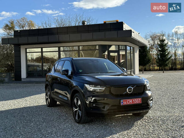 Черный Вольво XC40, объемом двигателя 0 л и пробегом 140 тыс. км за 24300 $, фото 1 на Automoto.ua