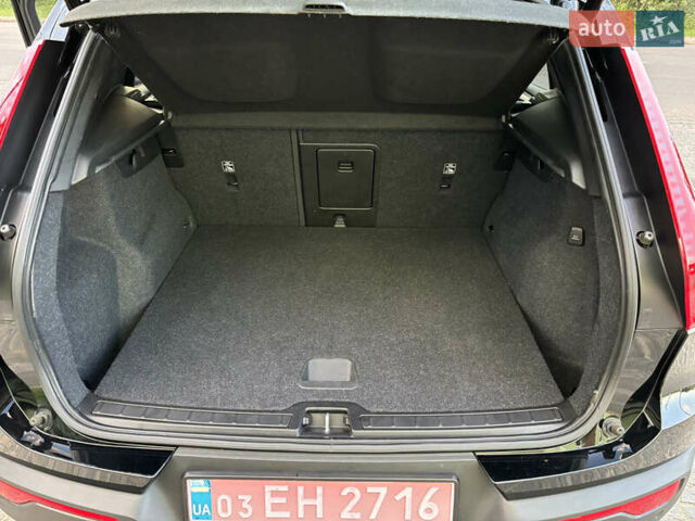 Черный Вольво XC40, объемом двигателя 0 л и пробегом 138 тыс. км за 25600 $, фото 14 на Automoto.ua