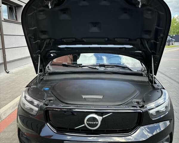 Черный Вольво XC40, объемом двигателя 0 л и пробегом 136 тыс. км за 24900 $, фото 25 на Automoto.ua