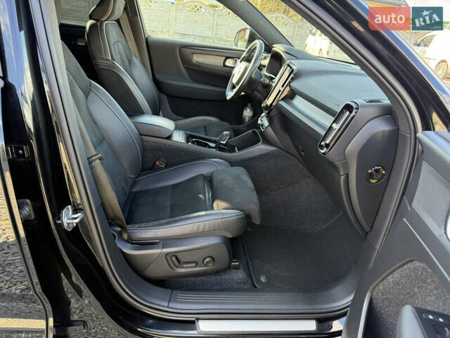 Черный Вольво XC40, объемом двигателя 0 л и пробегом 140 тыс. км за 24300 $, фото 38 на Automoto.ua
