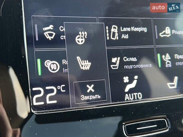 Чорний Вольво XC40, об'ємом двигуна 1.97 л та пробігом 73 тис. км за 24750 $, фото 32 на Automoto.ua