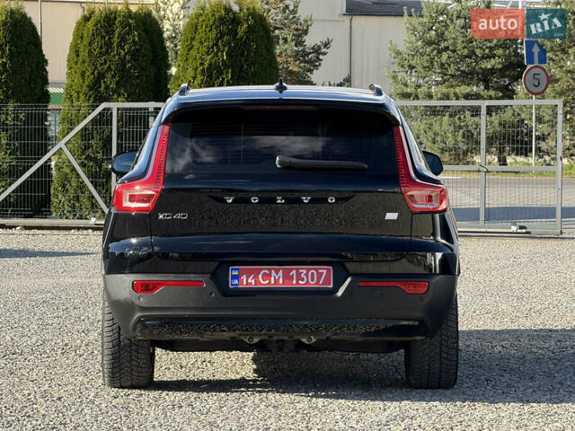 Черный Вольво XC40, объемом двигателя 0 л и пробегом 140 тыс. км за 24300 $, фото 87 на Automoto.ua