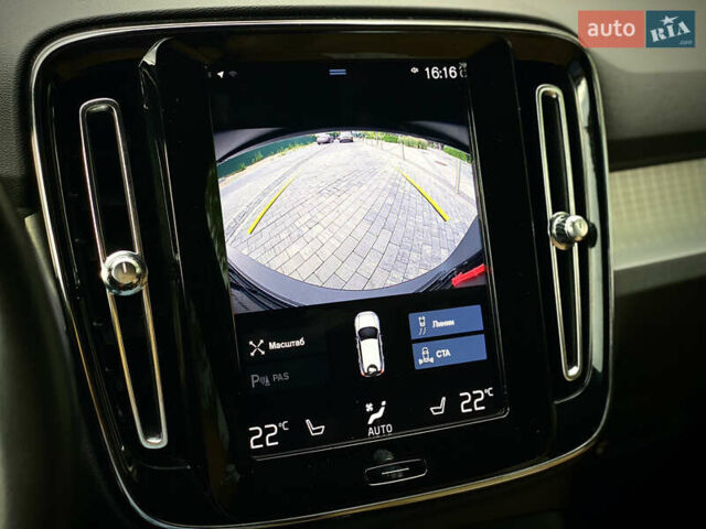 Черный Вольво XC40, объемом двигателя 1.97 л и пробегом 73 тыс. км за 24500 $, фото 11 на Automoto.ua